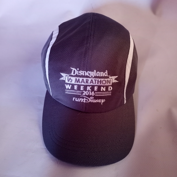 Disneyland 2016 1/2 Marathon Race Week Cap - Picture 1 of 5